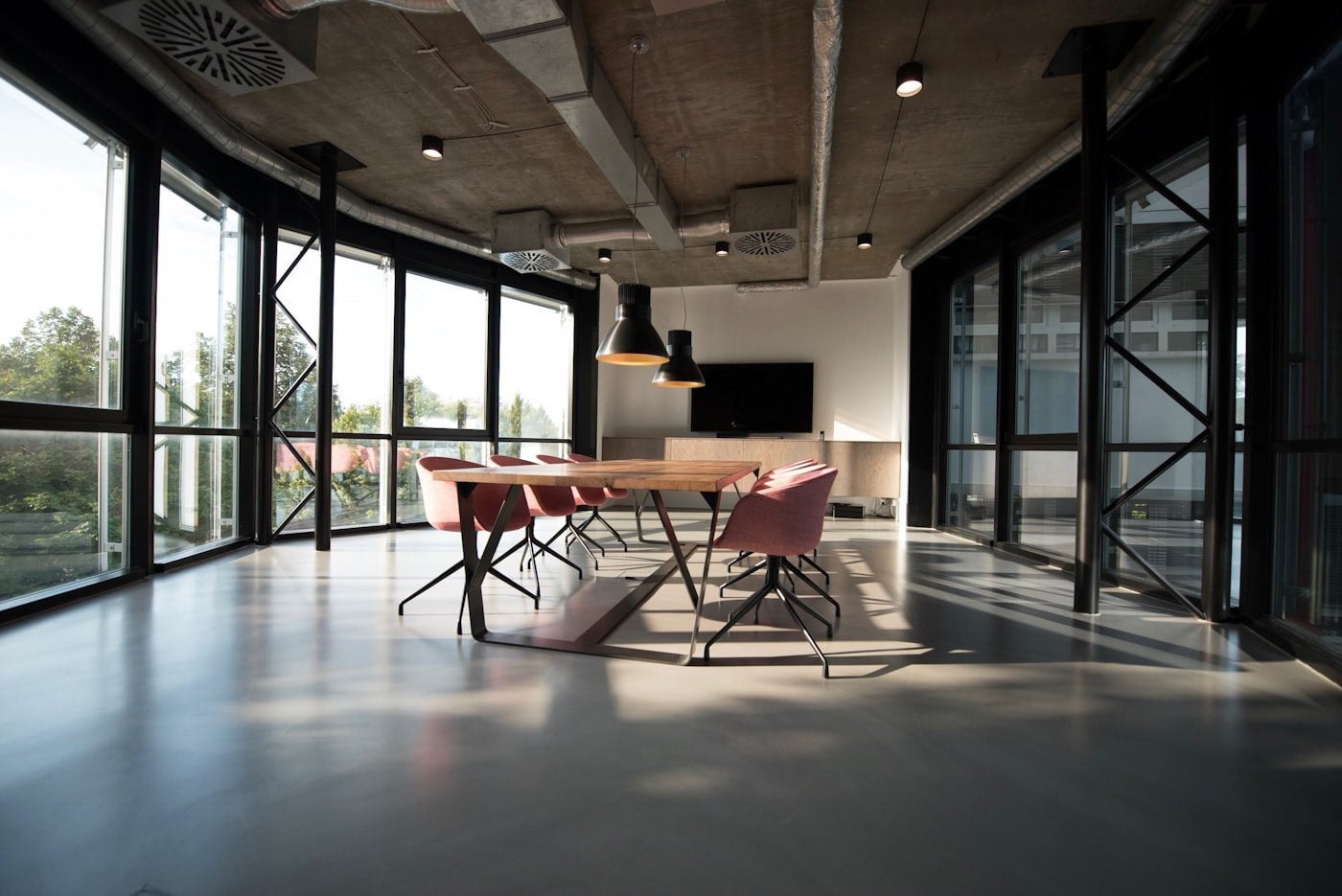 A clean workspace used for web design and hosting planning